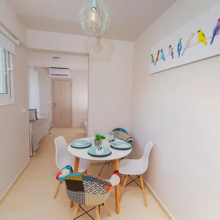 Mantisses Apartman *